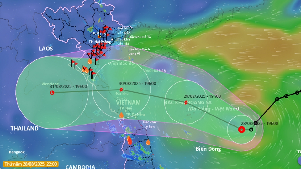 Tropical depression to strengthen into storm, heading toward central Vietnam